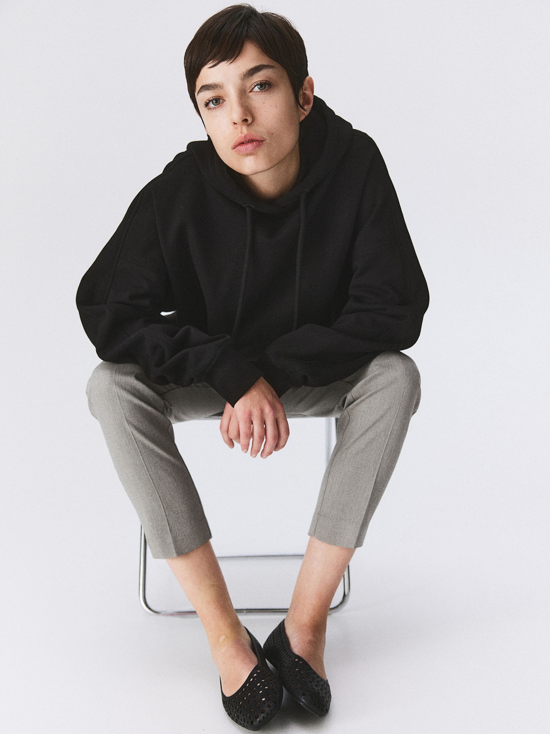 

H&M Women Cigarette Trousers, Grey