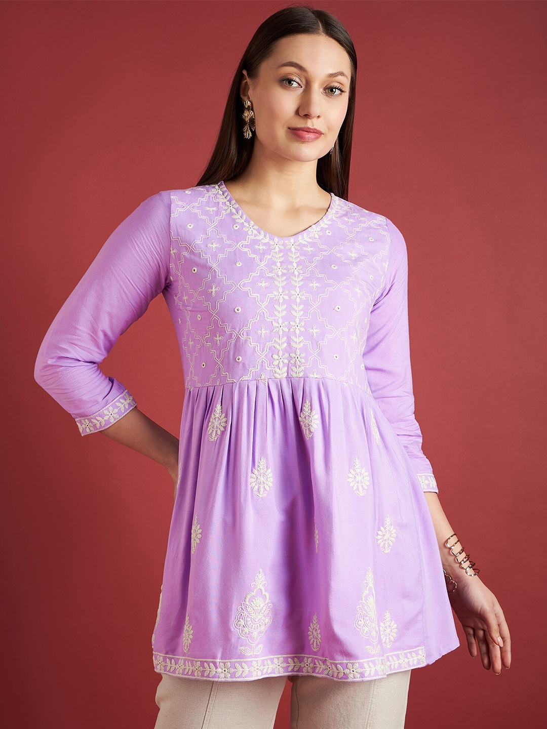 

Winza Designer Ethnic Motifs Embroidered Round Neck Thread Work A-Line Kurti, Lavender