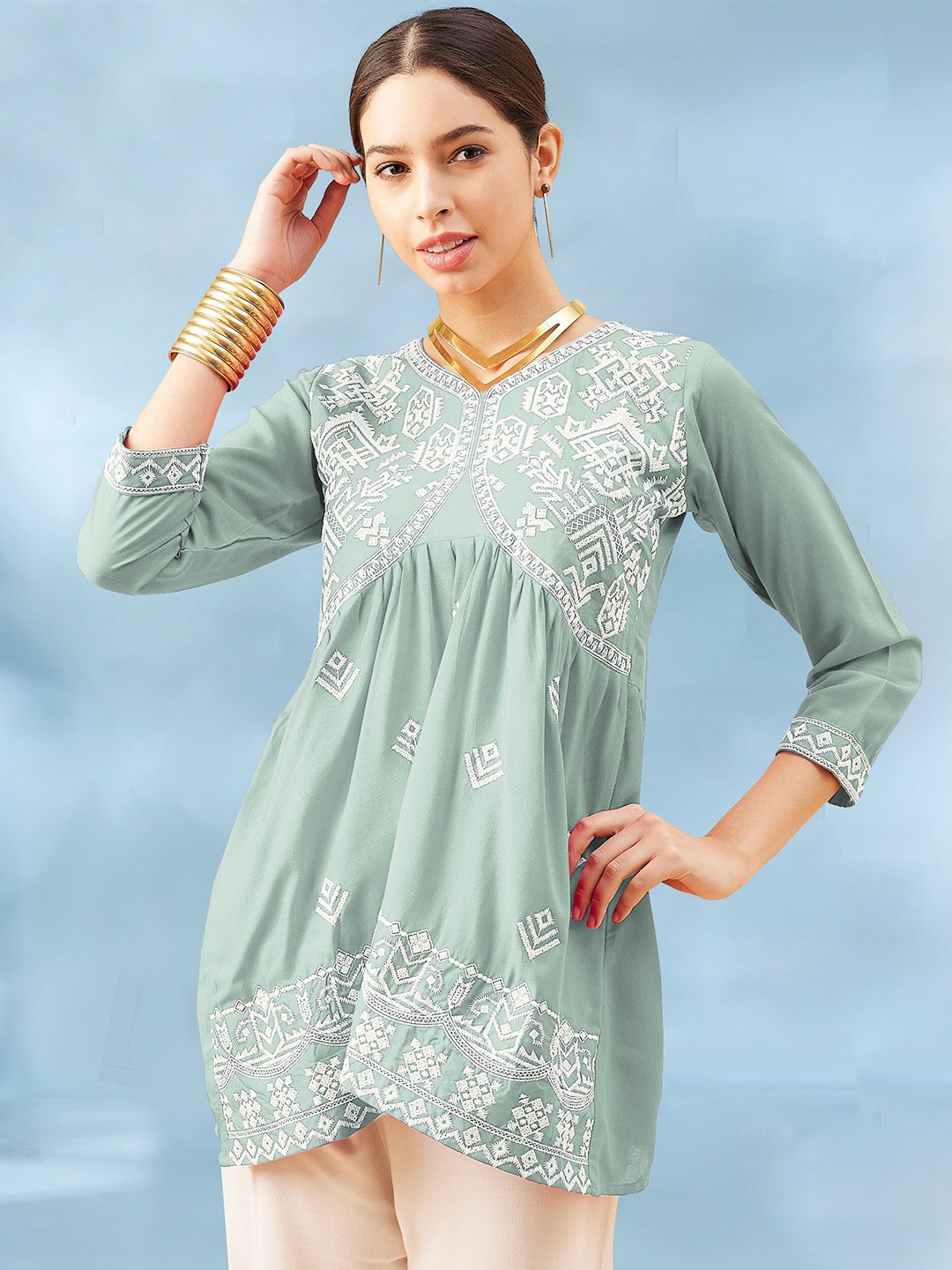 

Winza Designer Ethnic Motifs Embroidered V-Neck Thread Work A-Line Kurti, Green