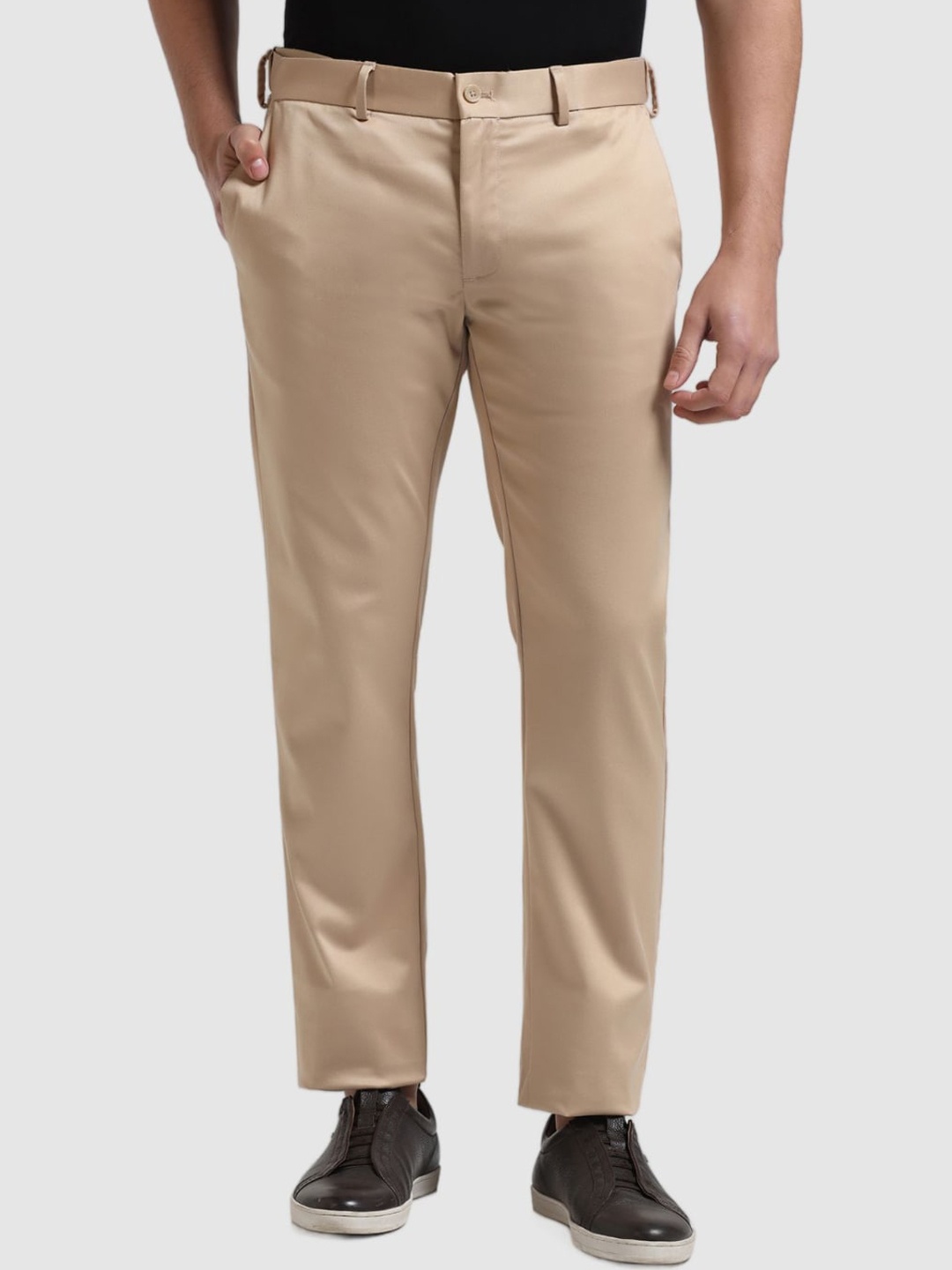 

Blackberrys Men Slim Fit Trousers, Beige