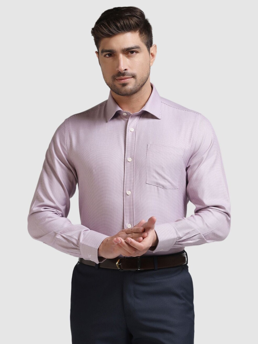 

Blackberrys Men India Slim Fit Temp Tech Formal Shirt, Maroon