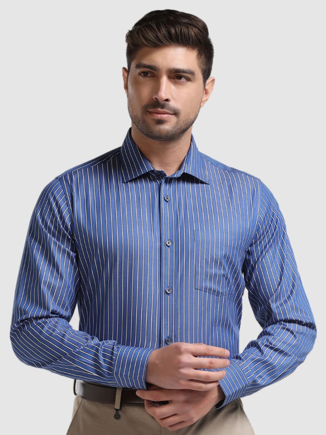 

Blackberrys Men India Slim Fit Temp Tech Formal Shirt, Blue