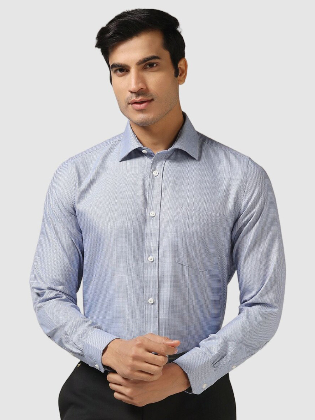 

Blackberrys Men India Slim Fit Temp Tech Formal Shirt, Navy blue