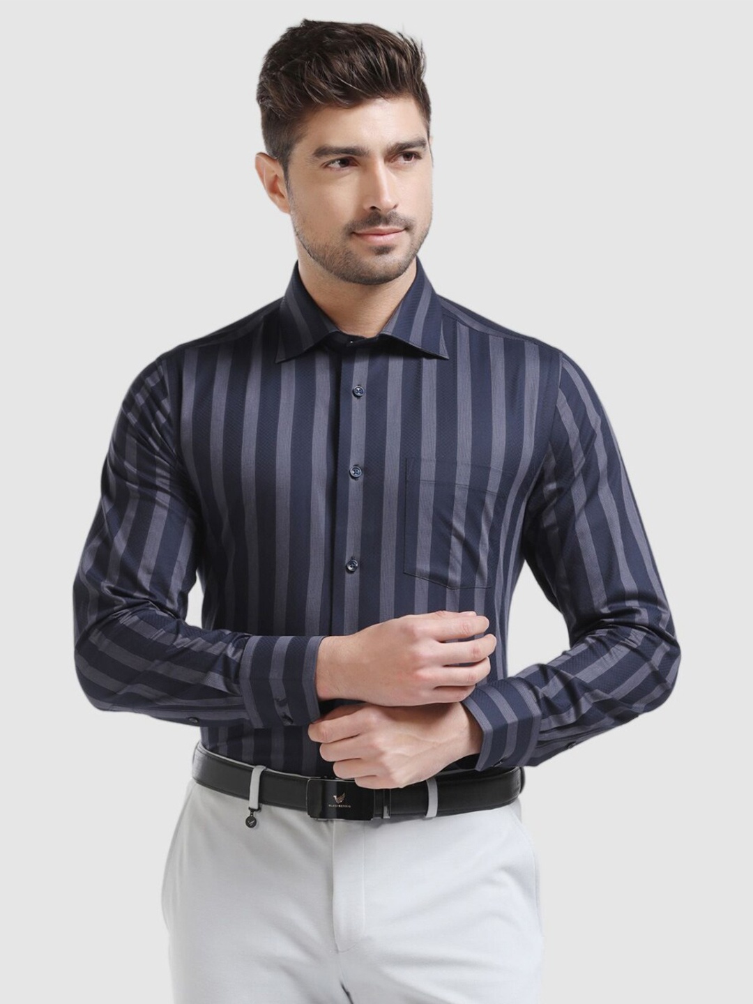 

Blackberrys India Slim Striped Cotton Spread Collar Slim Fit Opaque Formal Shirt, Navy blue