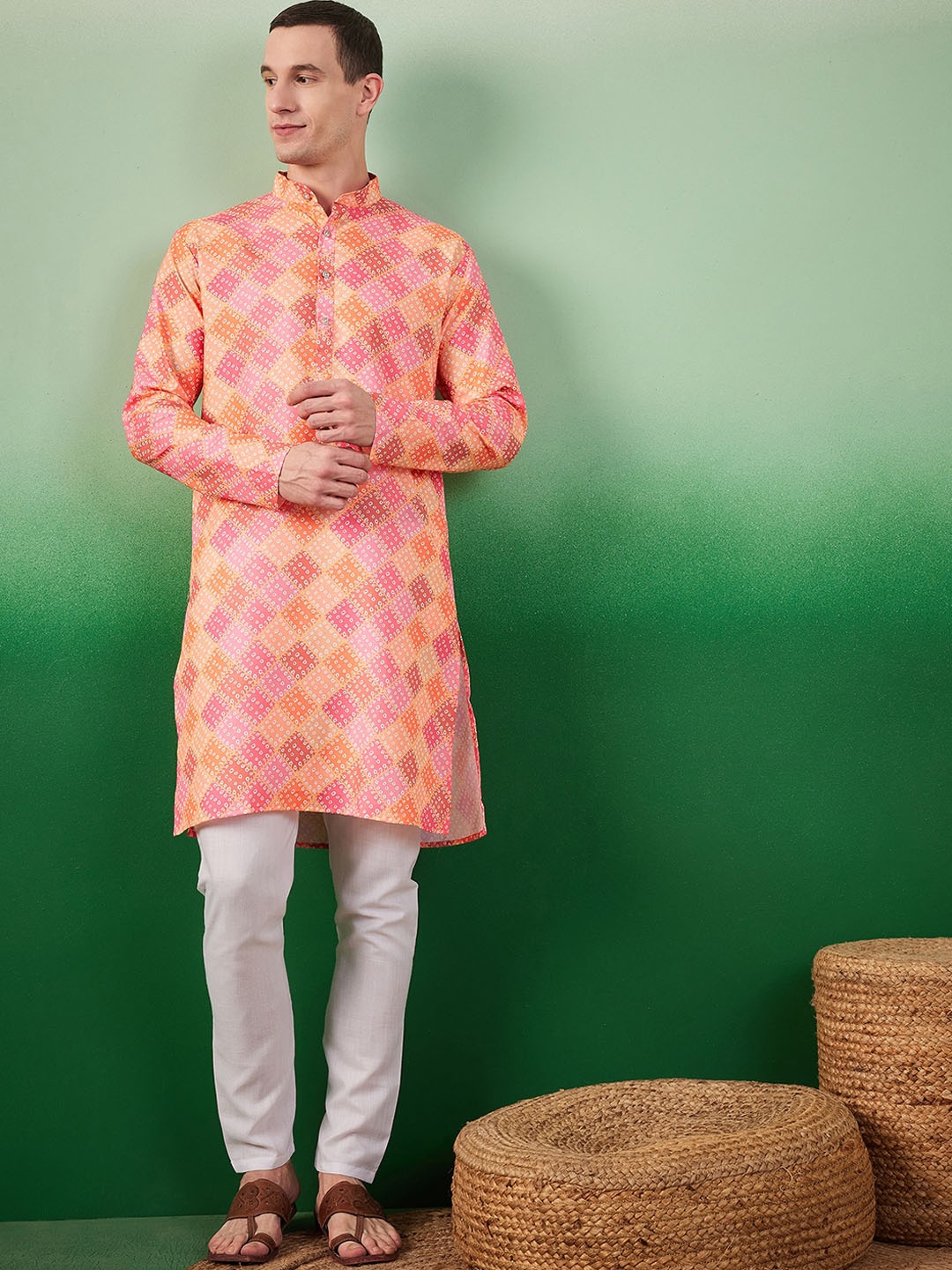 

Sangria Bandhani Printed Mandarin Collar Kurta, Pink