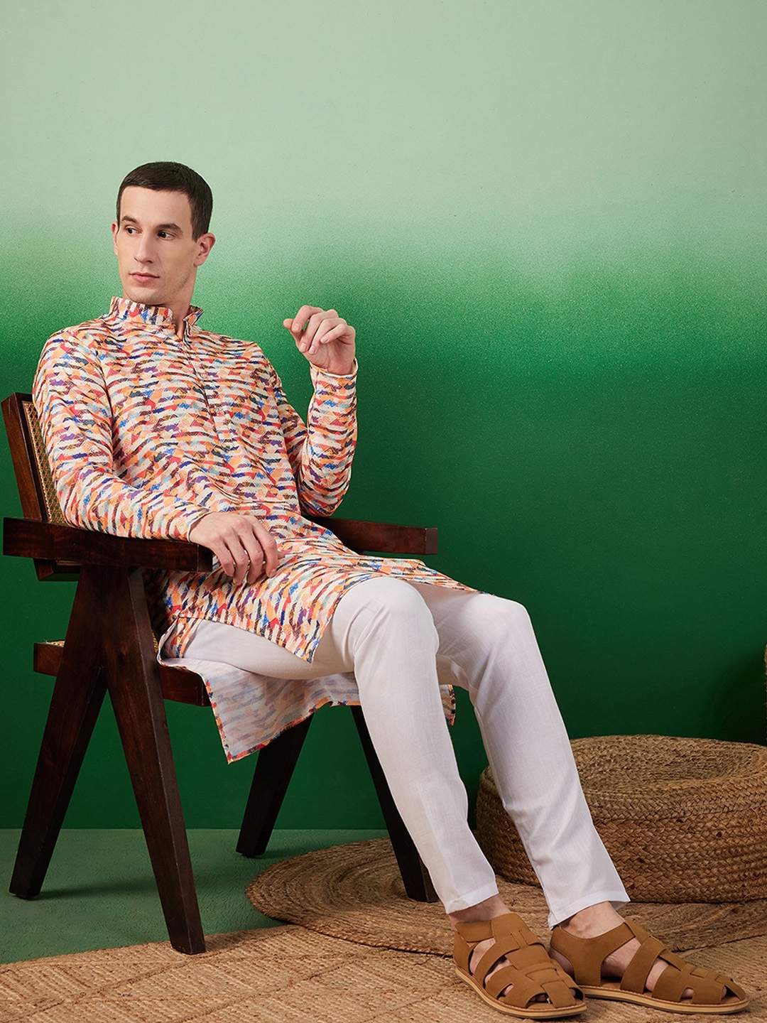 

Sangria Abstract Printed Mandarin Collar Kurta, Beige