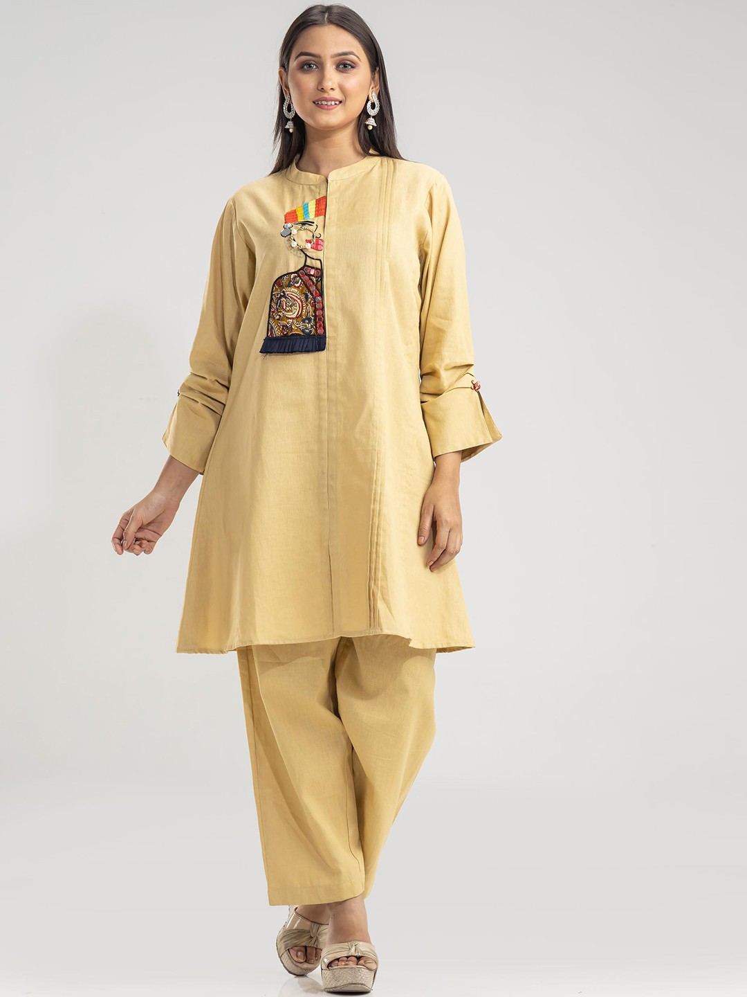 

SACRED SUTA Embroidered Detailed Top With Trousers, Beige
