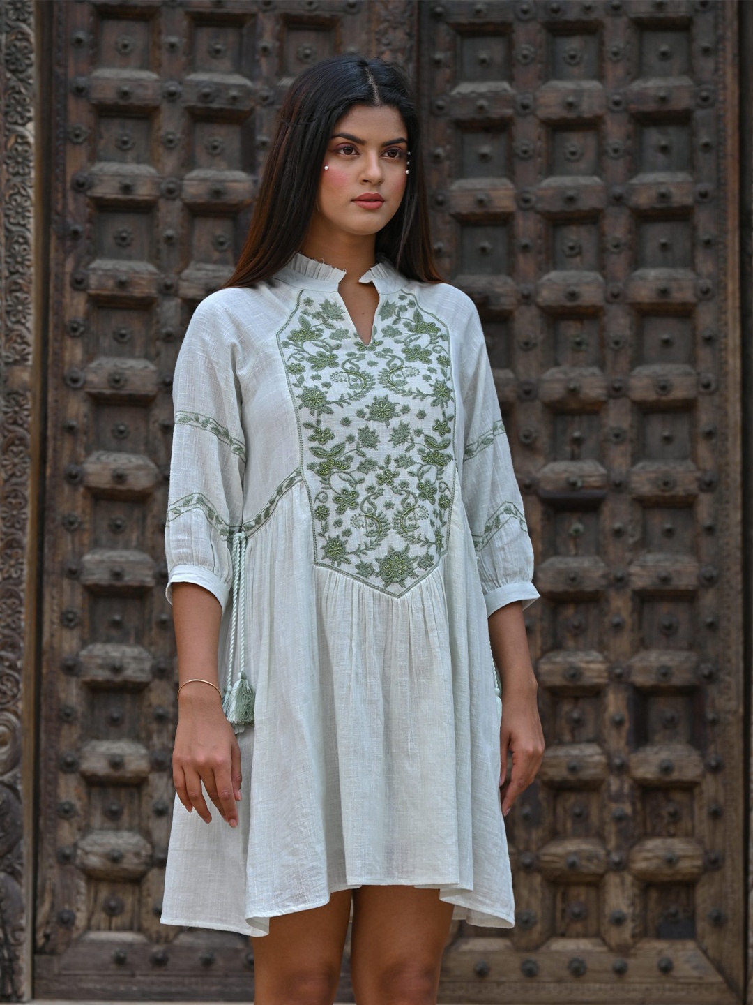 

Nyaro Women Floral Embroidered Puff Sleeve A-Line Dress, Green