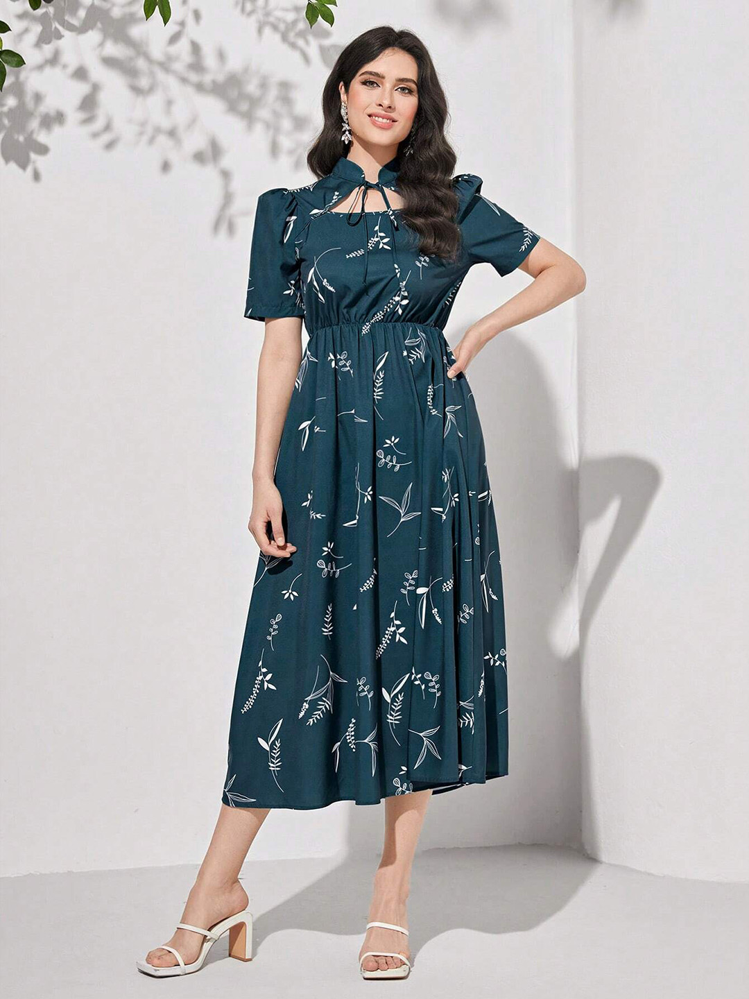 

Taswak Print Tie-Up Neck A-Line Midi Dress, Green