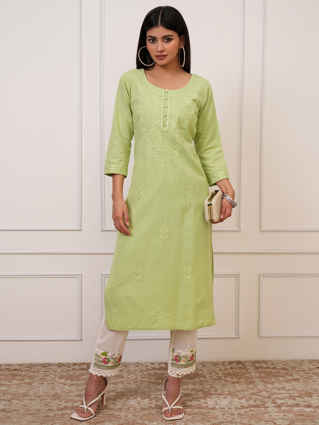 

Vishudh Women Chikankari Kurta, Green