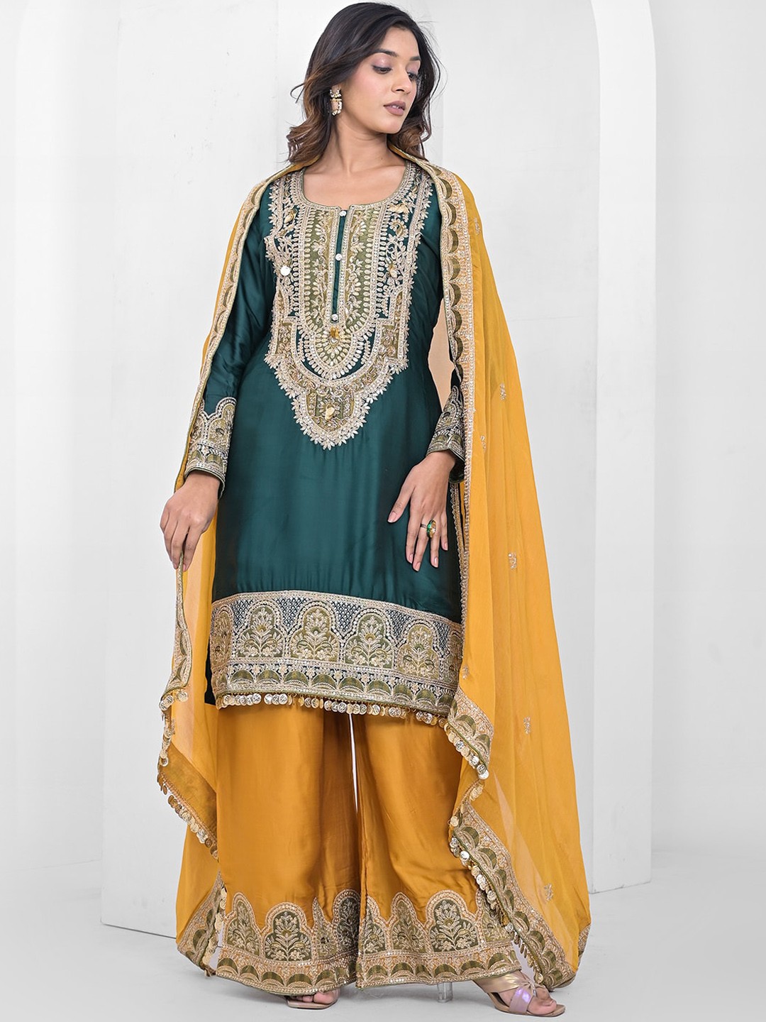 

Vishudh Floral Embroidered Regular Kurta with Trousers & Dupatta, Teal