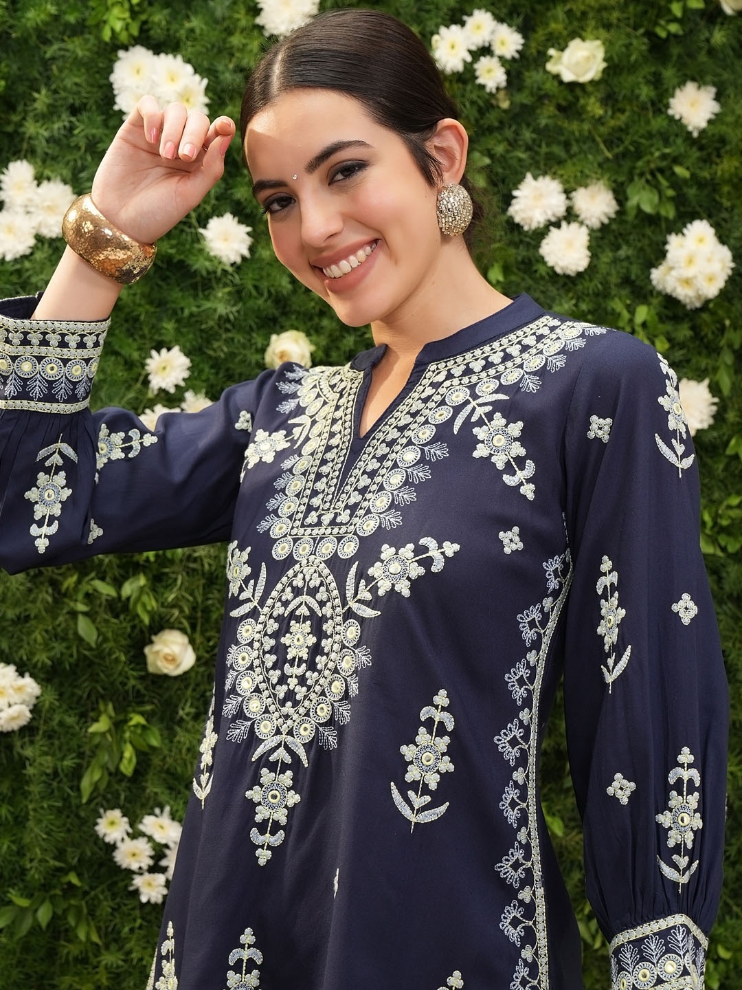 

Vishudh Embroidered Pure Cotton Straight Kurti With Trousers, Blue