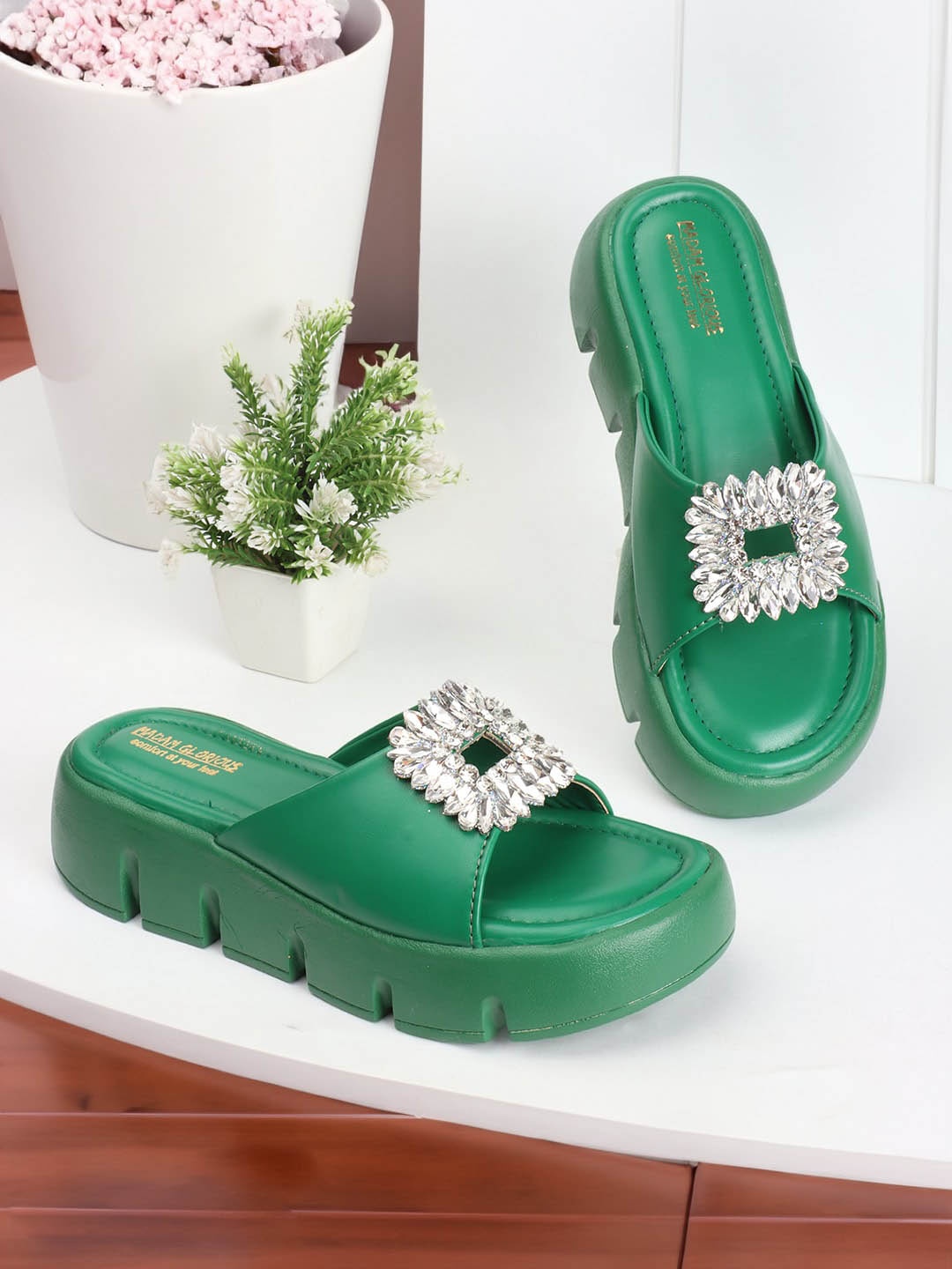 

madam glorious Embellished Flatform Heels, Green