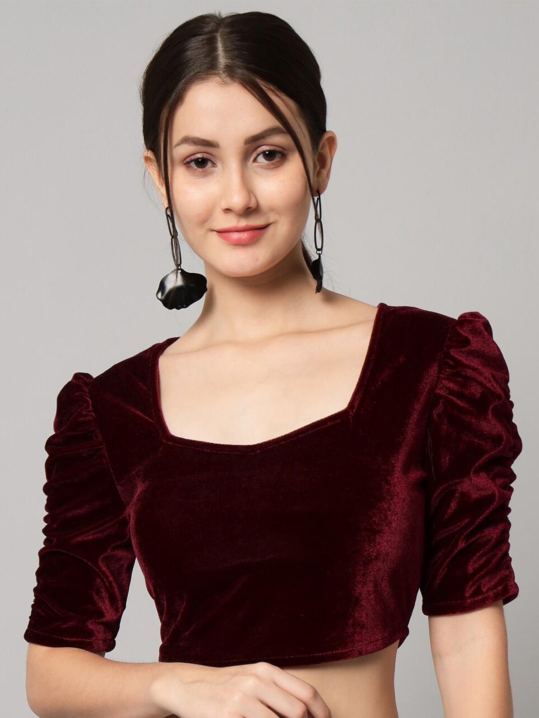 

VAARARO Puff Sleeves Sweetheart Neck Velvet Blouson Crop Top, Maroon