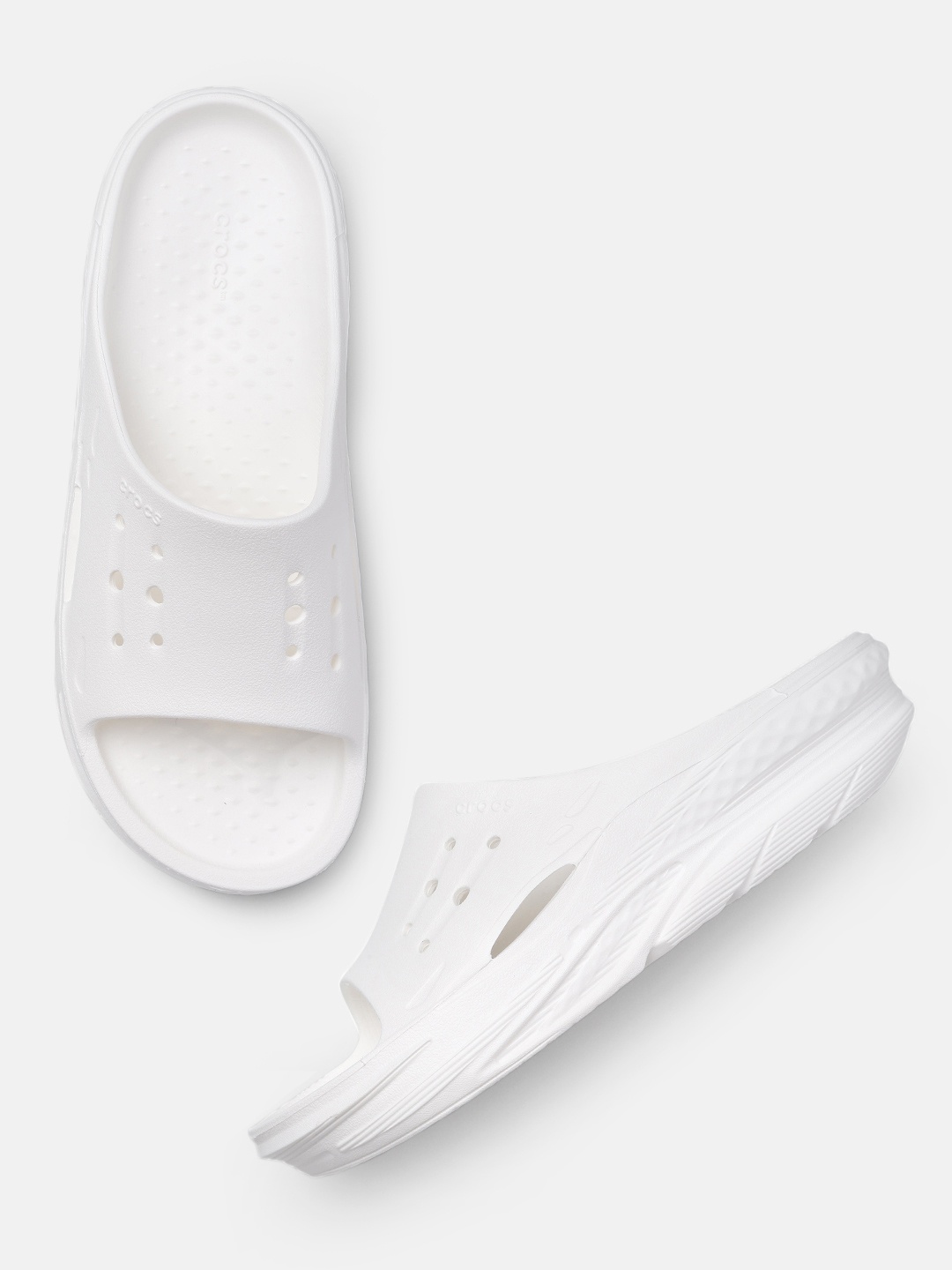 

Crocs Unisex Off Grid Self Design Croslite Sliders, White