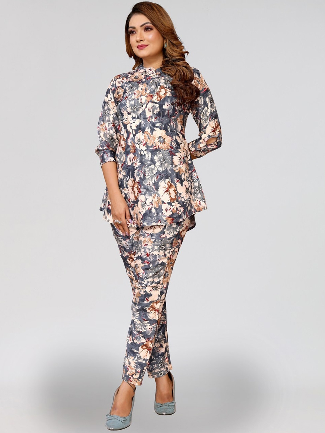 

PYARI - A style for every story Printed Tunic With Trouser, Grey