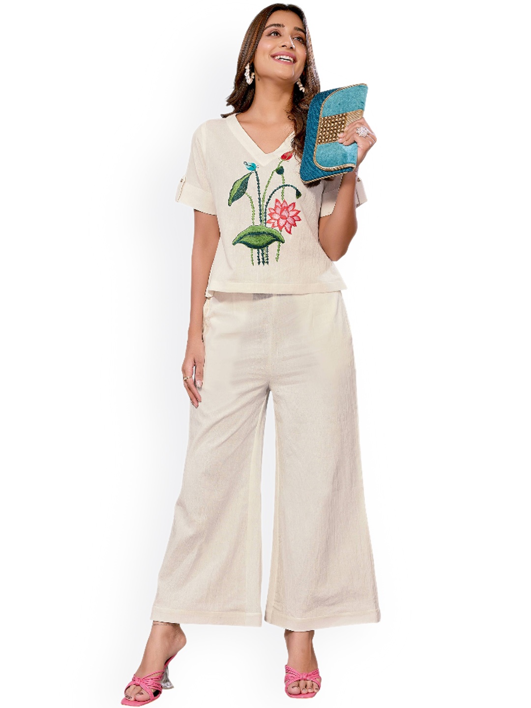 

Krimmple Floral Embroidered V-Neck Pure Linen Top & Trousers, Beige