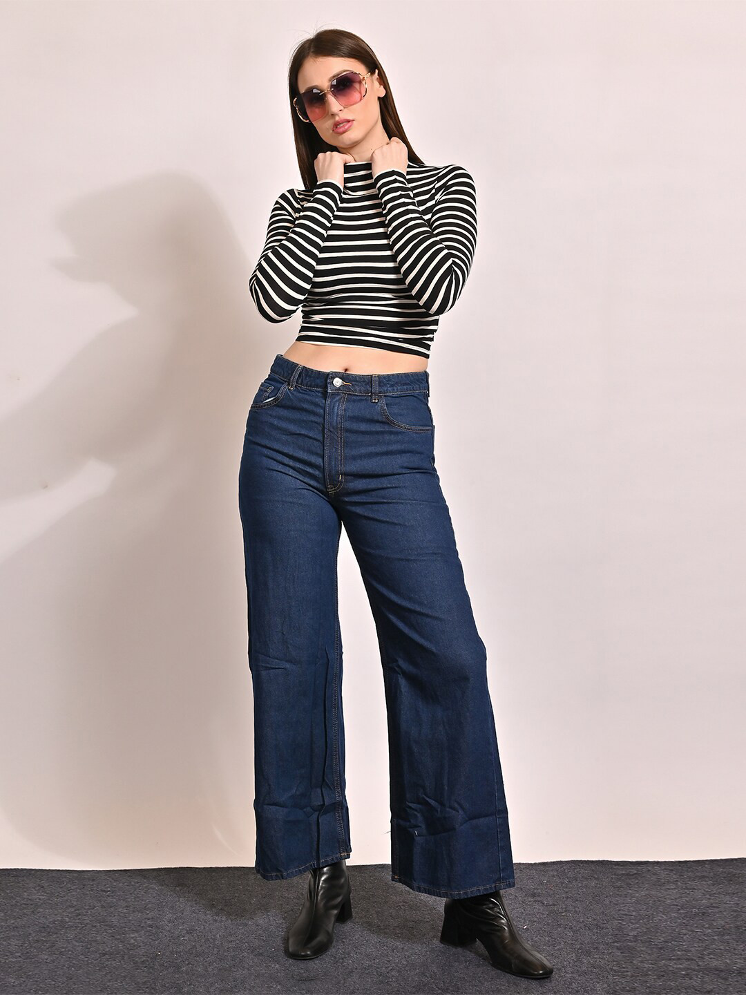 

NoBarr Striped High Neck Long Sleeves Opaque Casual Crop Top, Black