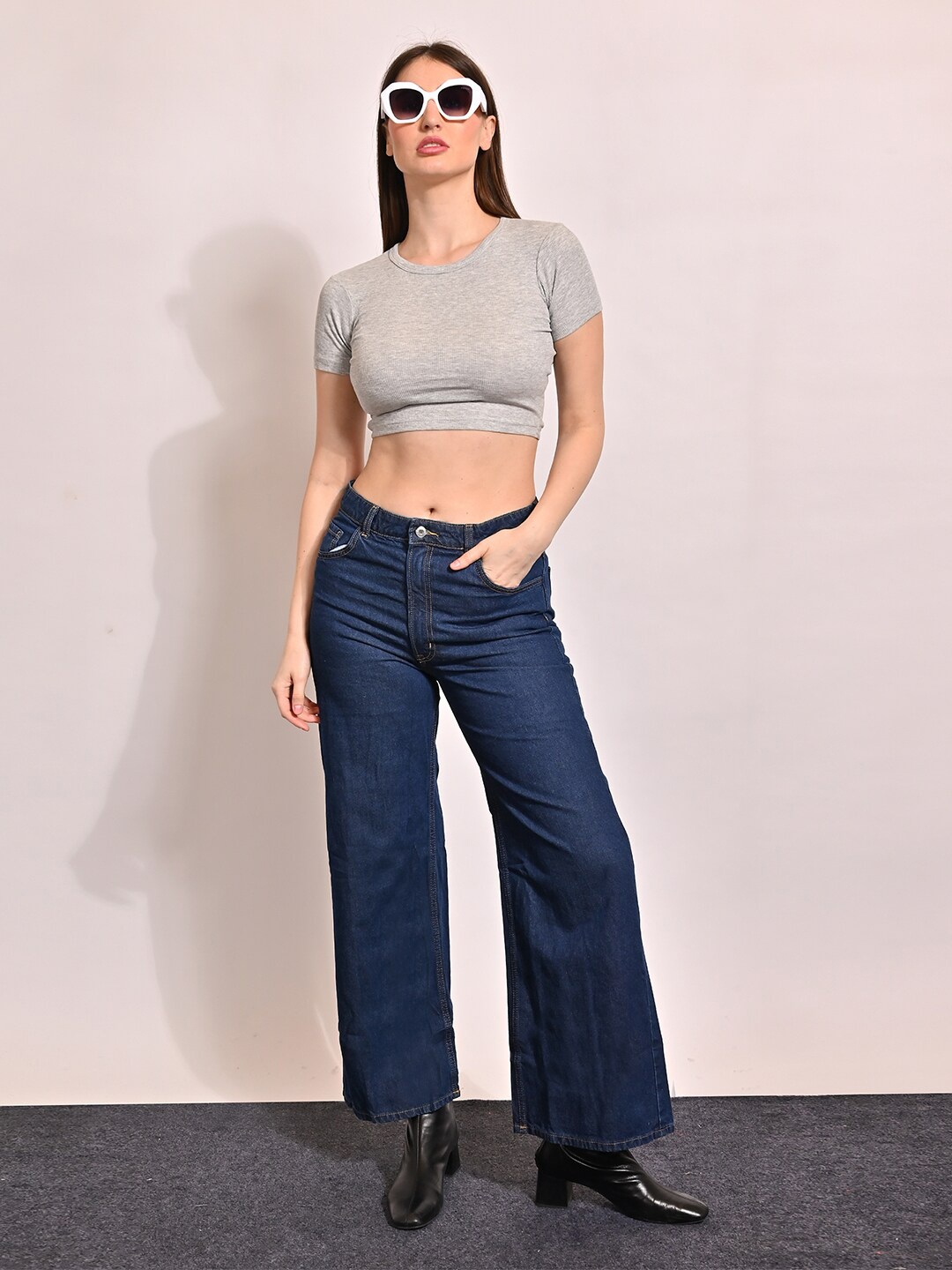 

NoBarr Round Neck Short Sleeves Opaque Casual Crop Top, Grey