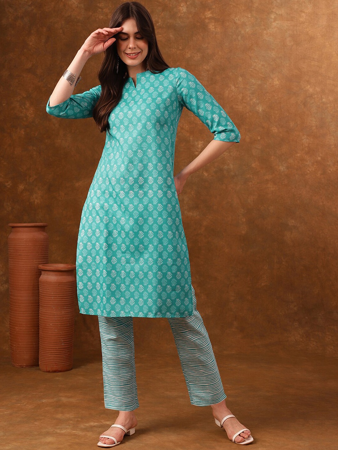 

Anouk Floral Printed Regular Straight Kurta With Trousers, Teal