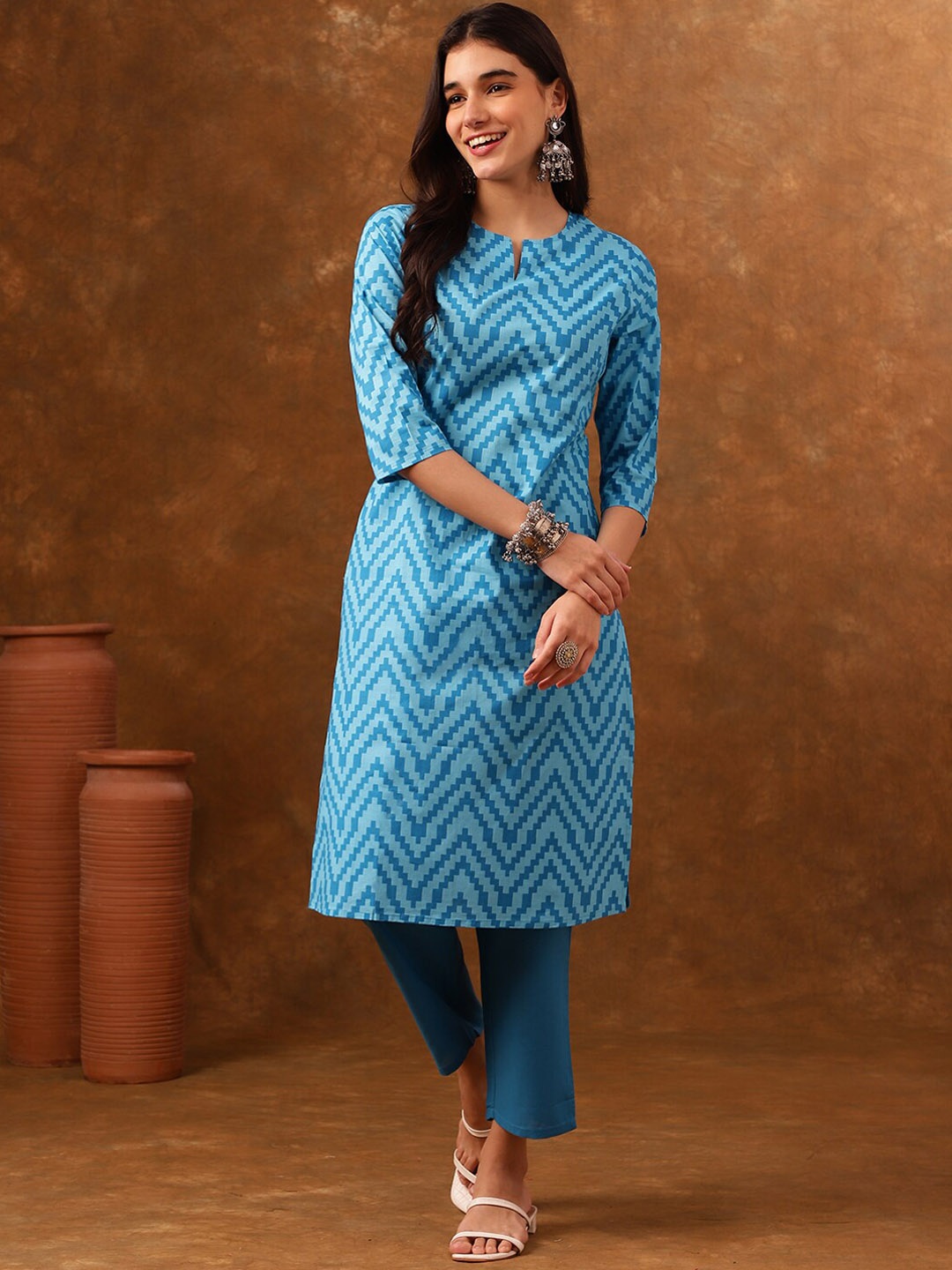 

Anouk Chevron Printed Regular Pure Cotton Kurta With Trousers, Blue