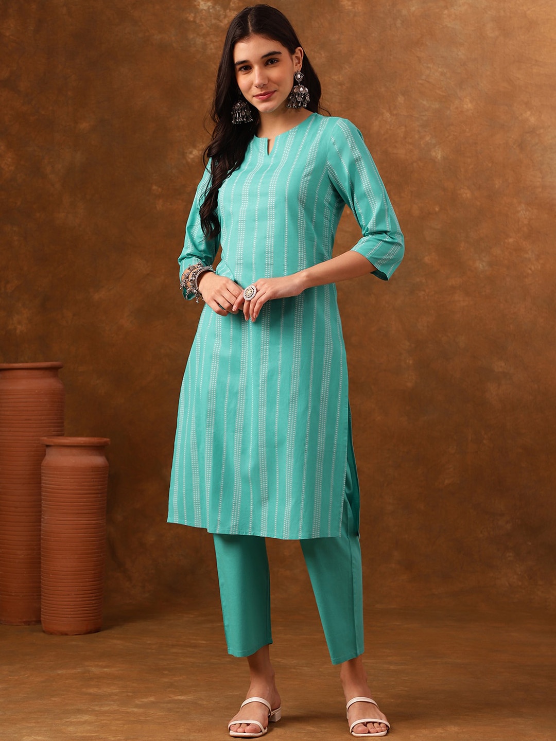 

Anouk Geometric Printed Round Neck Three-Quarter Sleeves Pure Cotton Kurta with Trousers, Teal