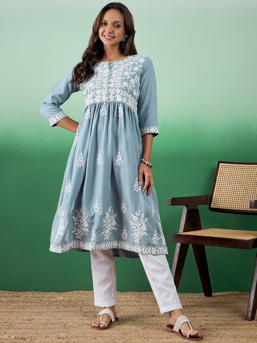 

Sangria Floral Embroidered Round Neck Anarkali Kurta, Blue