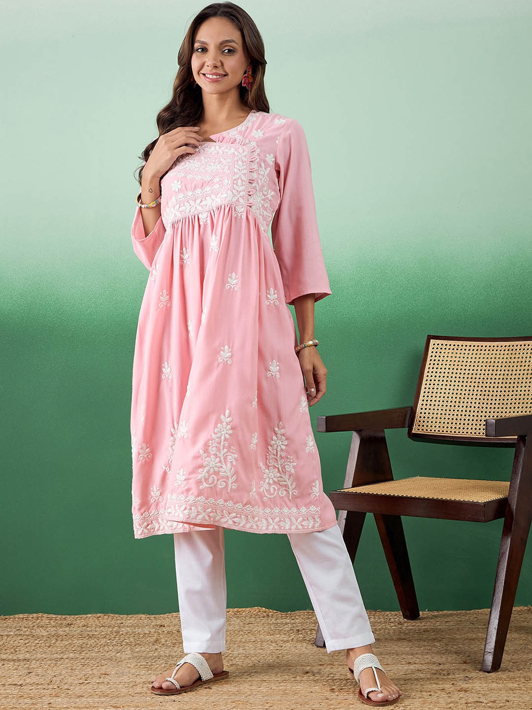 

Sangria Floral Embroidered Flared Anarkali Kurta, Pink