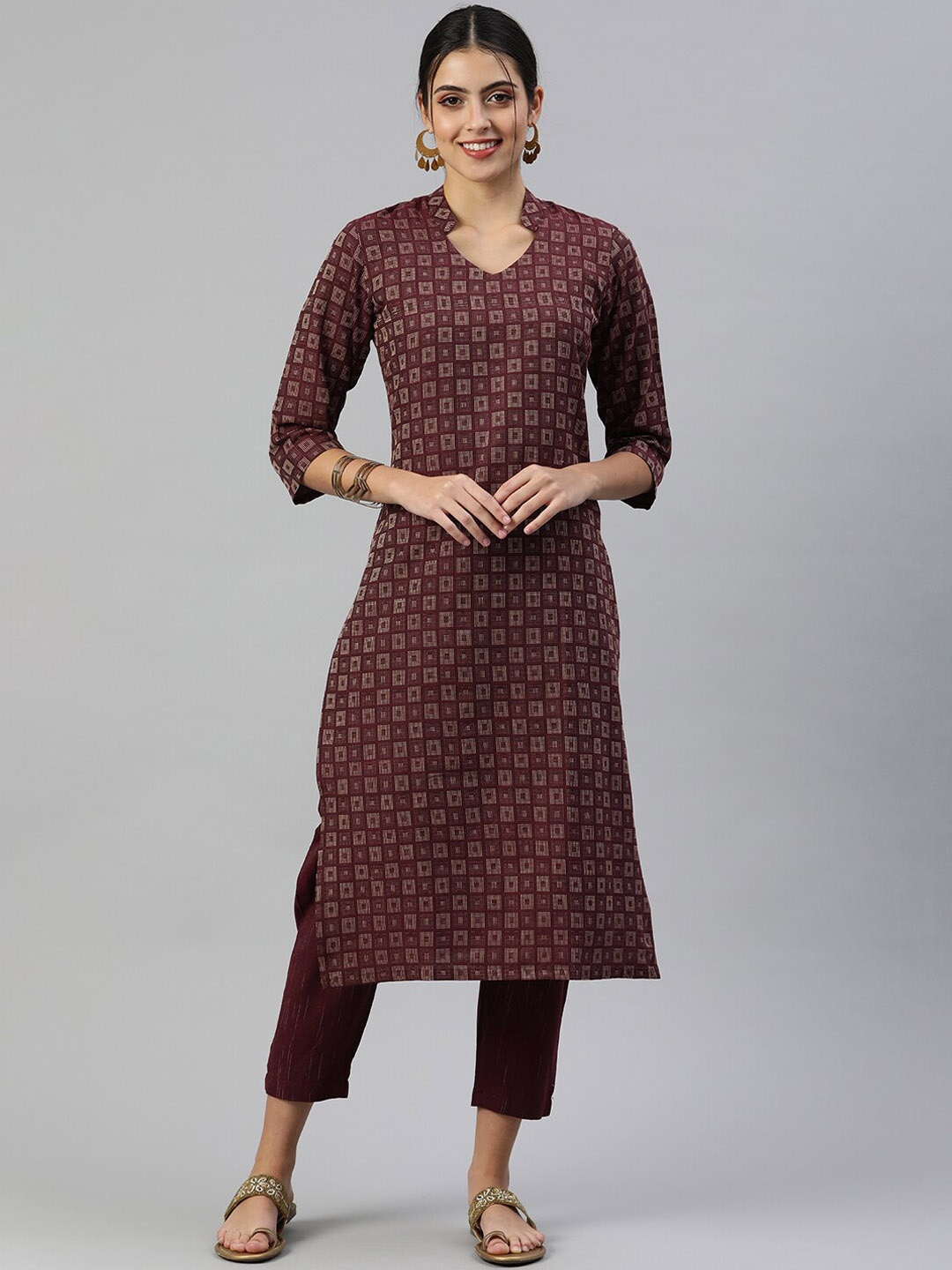 

Saanjh Maroon Checked V-Neck Thread Work Straight Kurta With Trouser