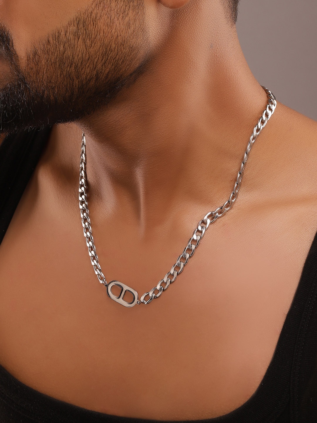 

The Roadster Lifestyle Co. Men Silver-Toned Rhodium-Plated Swirl Sleek Curb Chain