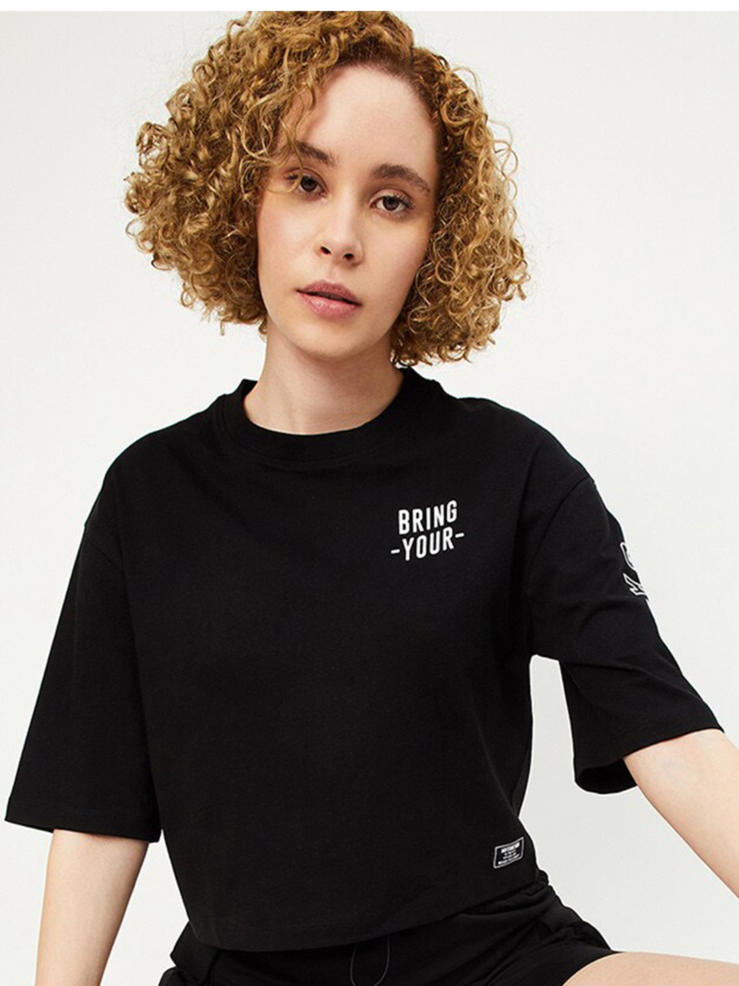 

max Round Neck Short Sleeves Cotton T-shirt, Black