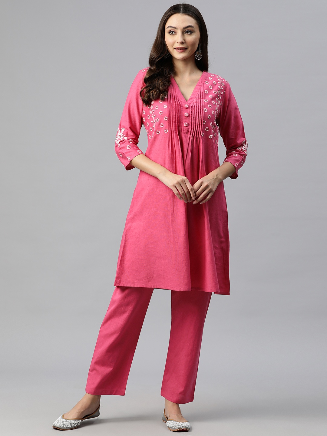 

Readiprint Fashions Women Embroidered Ethnic Co-Ords Set, Pink