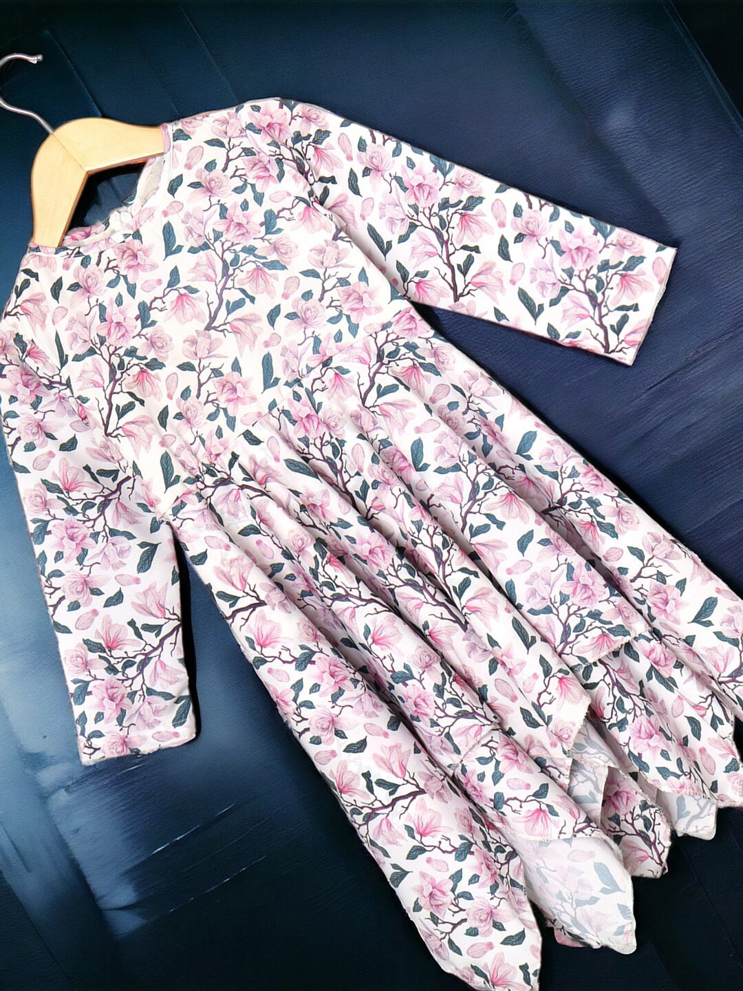 

MUSHKIYA Girls Floral Printed Tunic, White