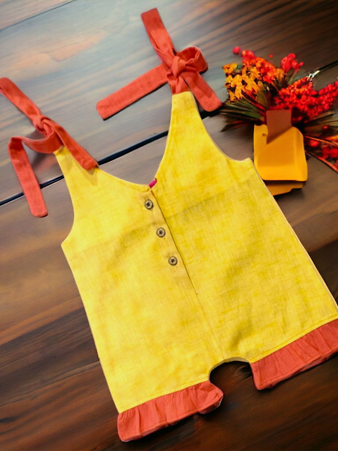 

MUSHKIYA Infant Girls Pure Cotton Dungarees, Yellow