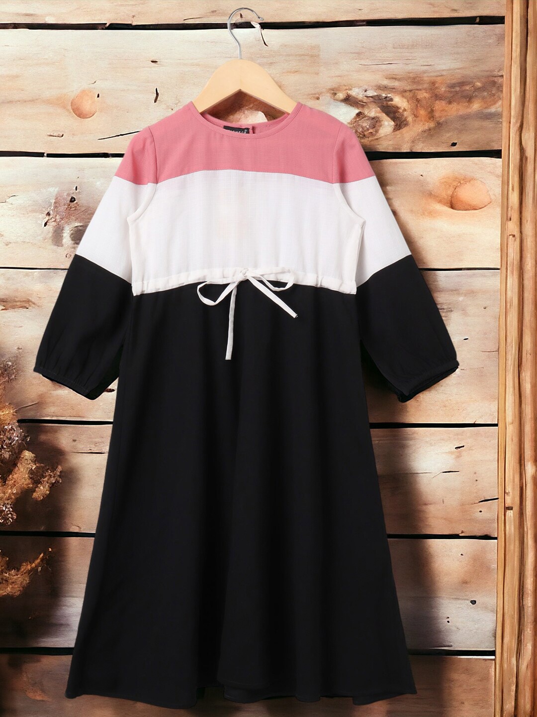 

MUSHKIYA Girls Colourblocked Tie-Ups Detail A-Line Dress, Pink