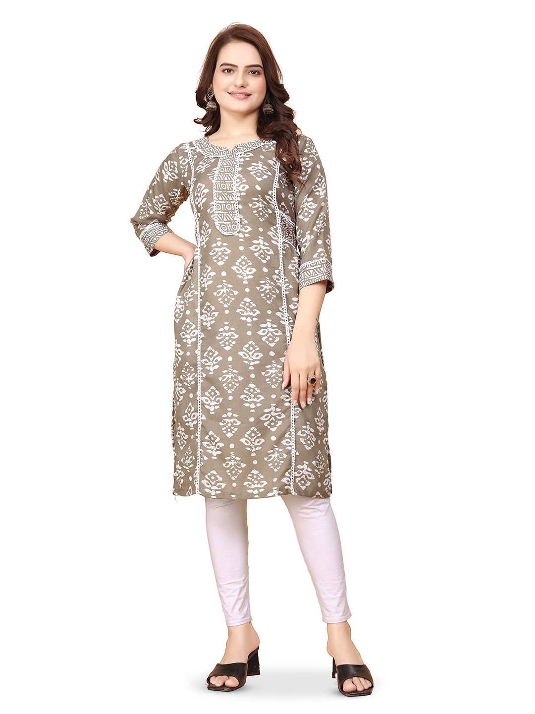 

BAESD Floral Printed Pure Cotton Straight Kurta, Grey
