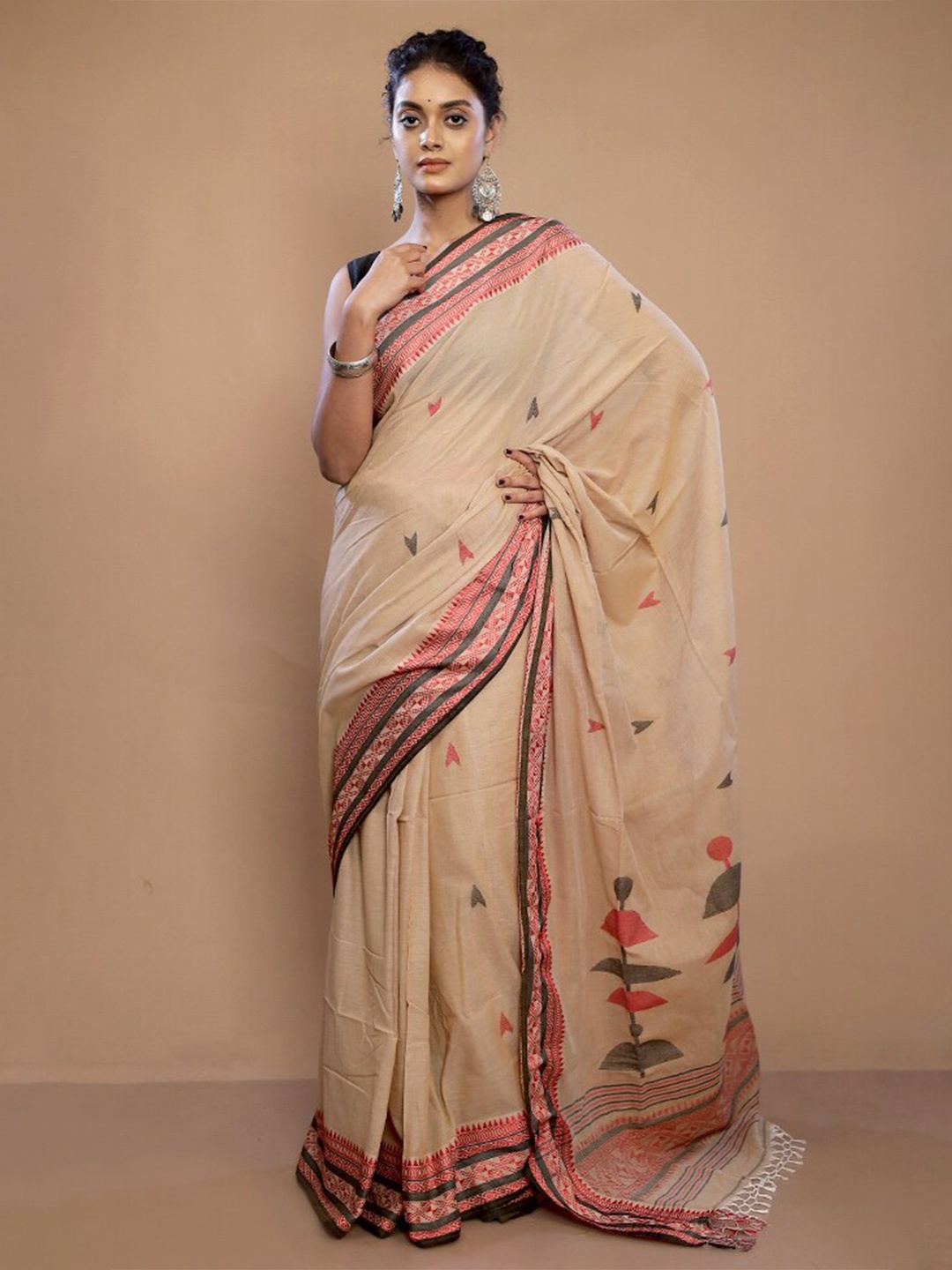 

AllSilks Ethnic Motifs Woven Design Pure Silk Saree, Cream