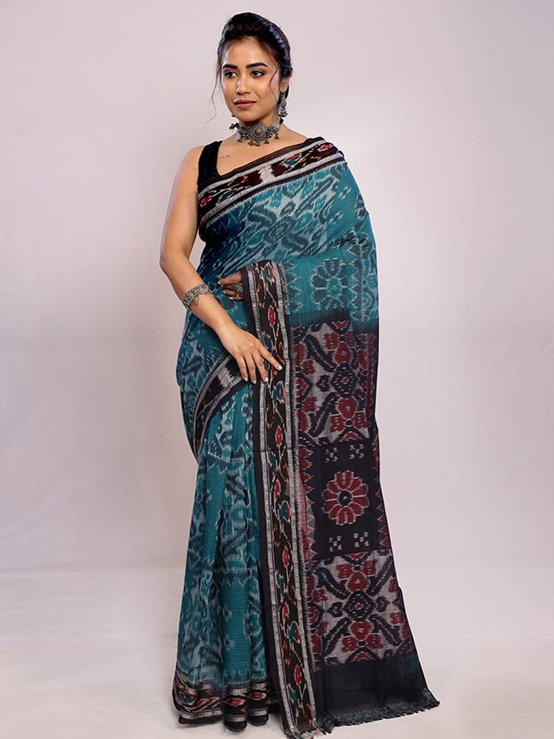 

AllSilks Ethnic Motifs Woven Design Pure Silk Bomkai silk Saree, Green