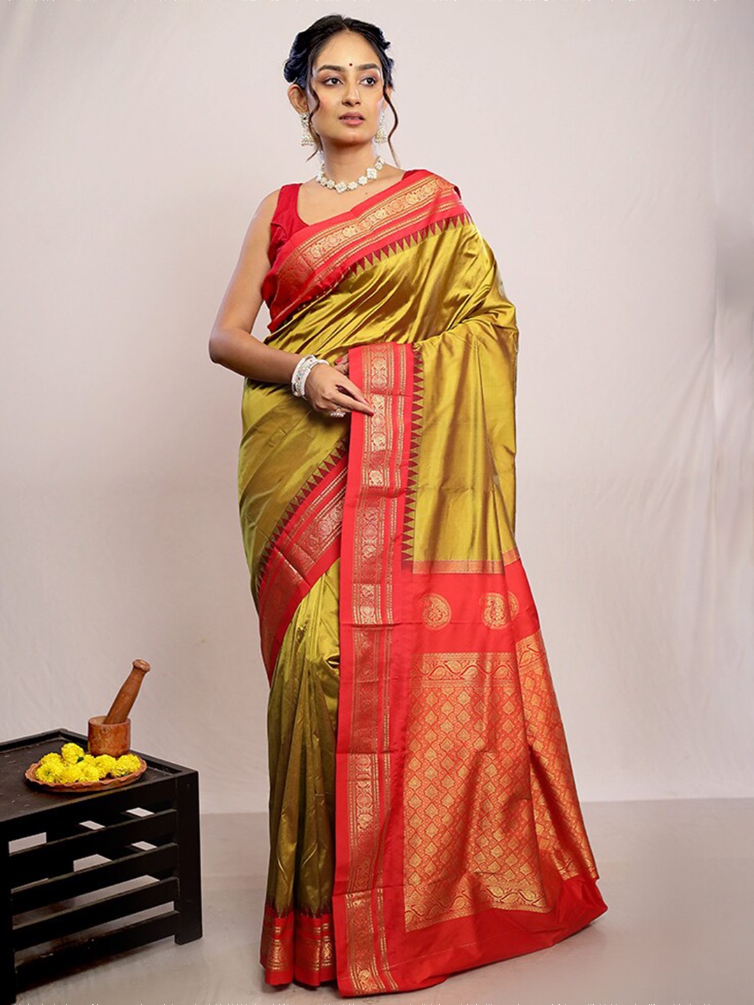 

AllSilks Ethnic Motifs Pure Silk Kanjeevaram Zari Saree, Green