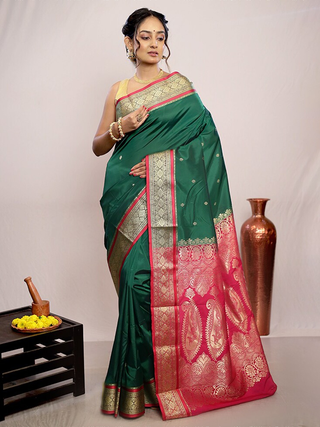 

AllSilks Ethnic Motifs Woven Design Zari Pure Silk Kanjeevaram Saree, Green