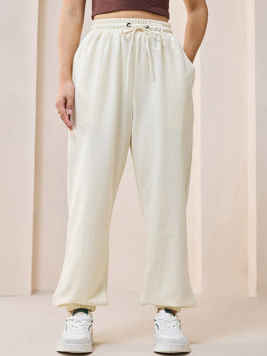

Bewakoof Gardenia Beige Women Oversized Relaxed Fit Cotton Jogger