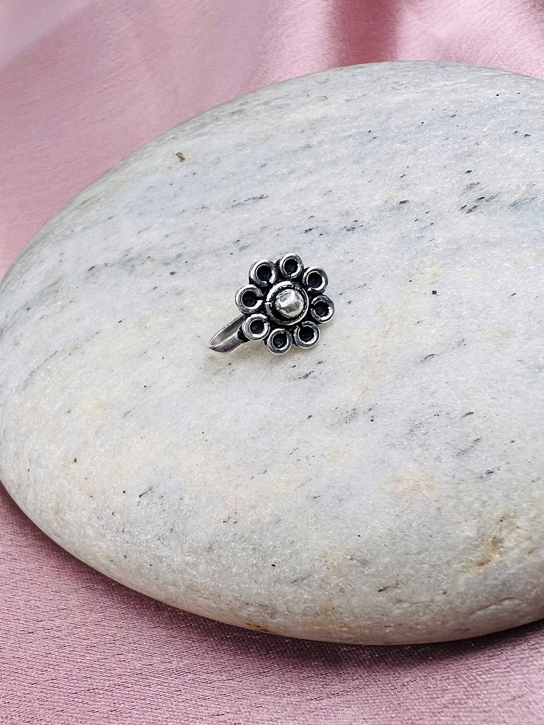 

Arte Jewels 92.5 Sterling Silver Oxidised Septum Nosepin