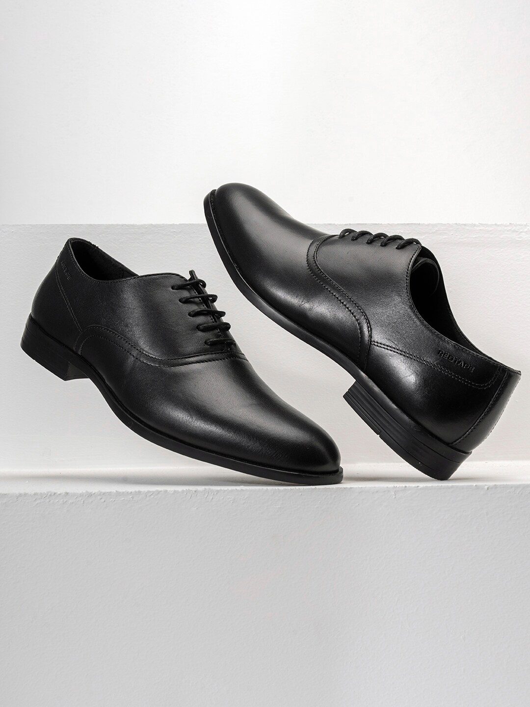 

Red Tape Men Textured Formal Oxfords, Black