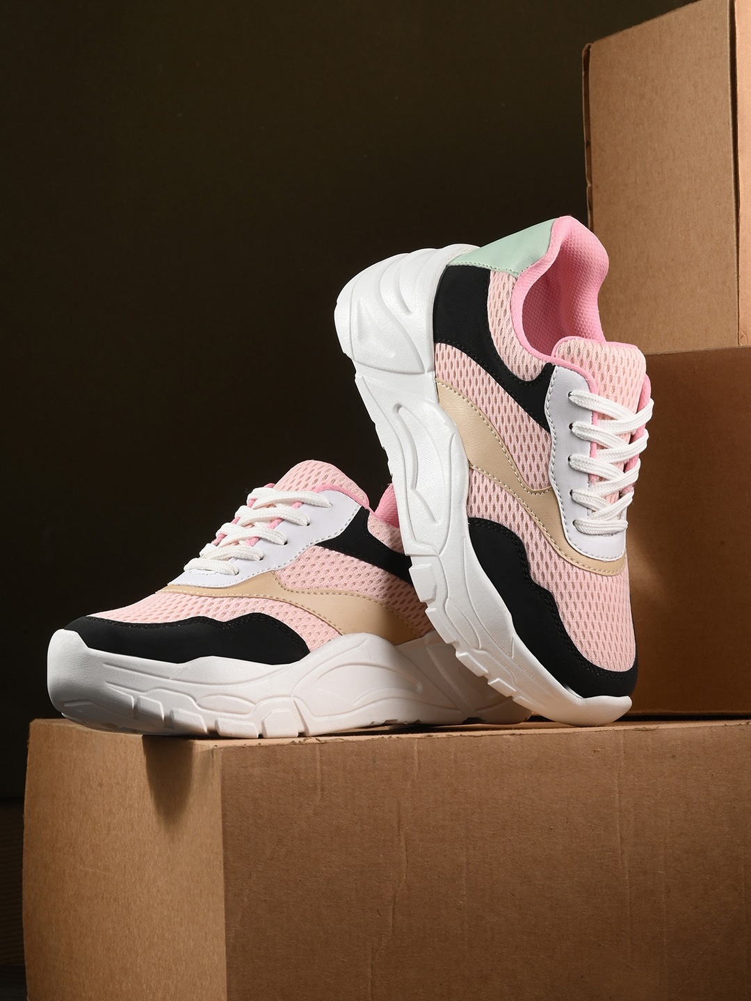 

The Roadster Lifestyle Co. Women Pink Colourblocked Round Toe Sneakers