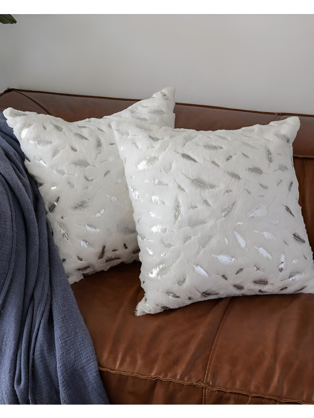 TANLOOMS White & Silver-Toned 2 Pieces Velvet Square Cushion Covers