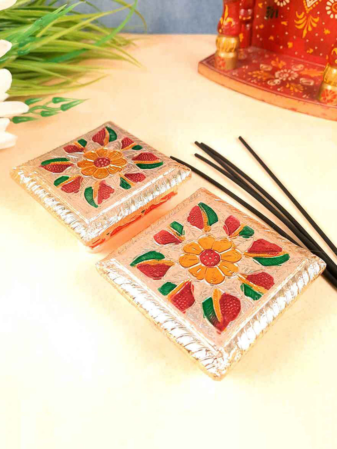 

apka mart Glod Toned 2 Pieces Textured Chowki, Gold