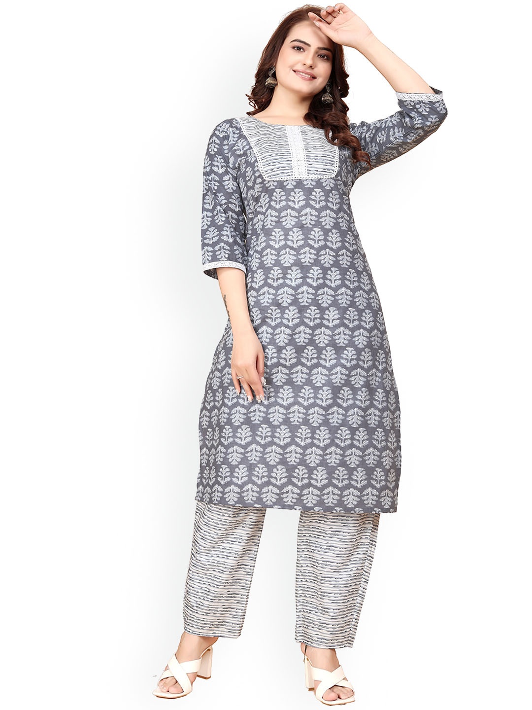 

BAESD Floral Printed Round Neck Pure Cotton Straight Kurta With Palazzo, Grey