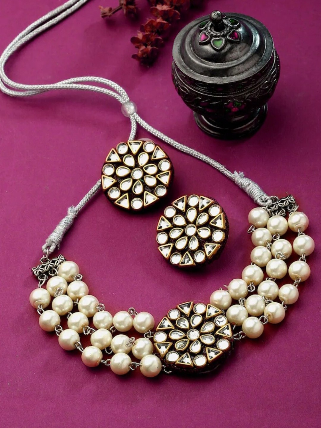

ATIBELLE Gold-Plated Kundan-Studded & Pearl-Beaded Jewellery Set