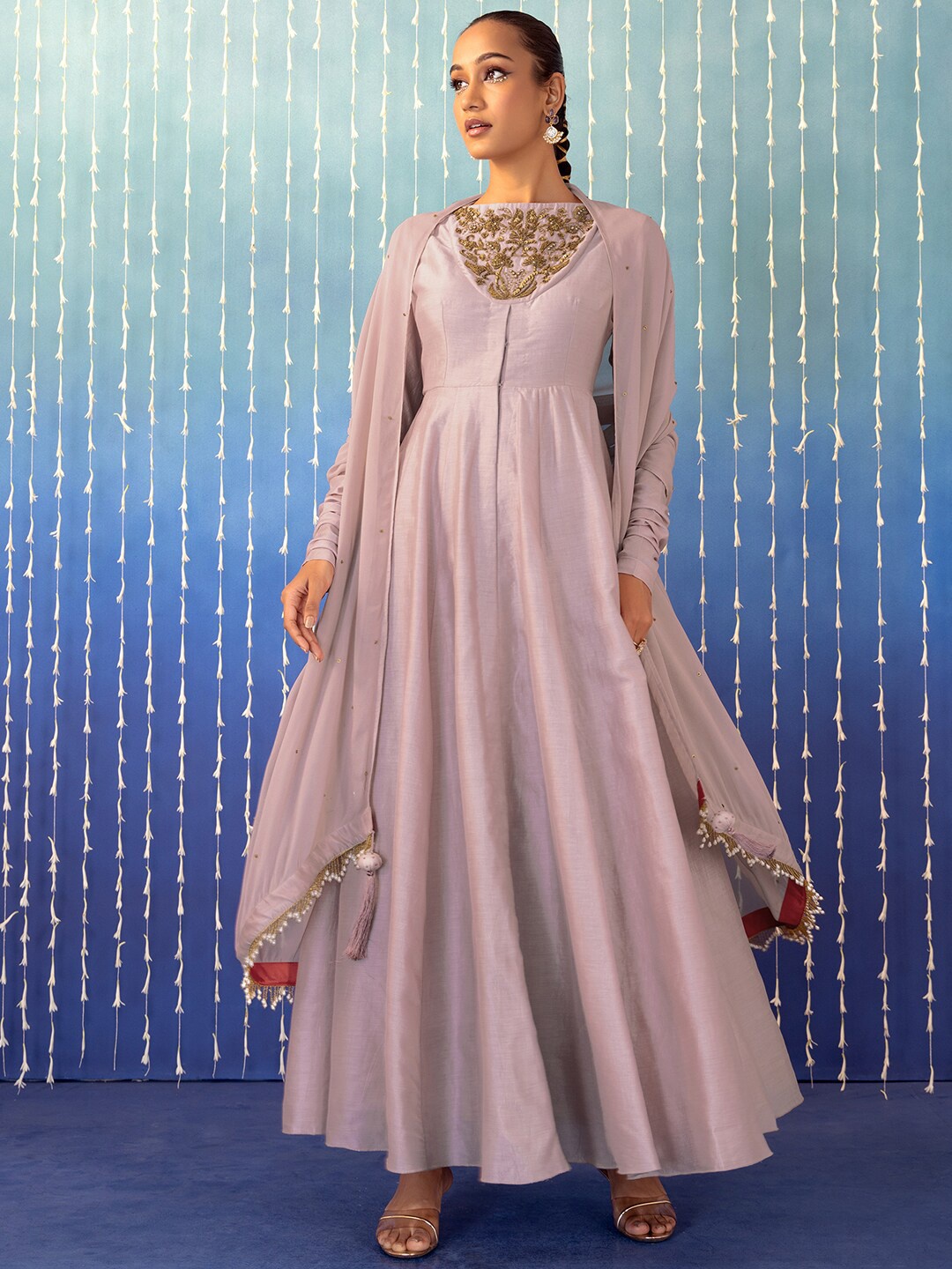 

Indya Luxe Floral Yoke Design Empire Beads and Stones Kurta With Churidar & Dupatta, Pink
