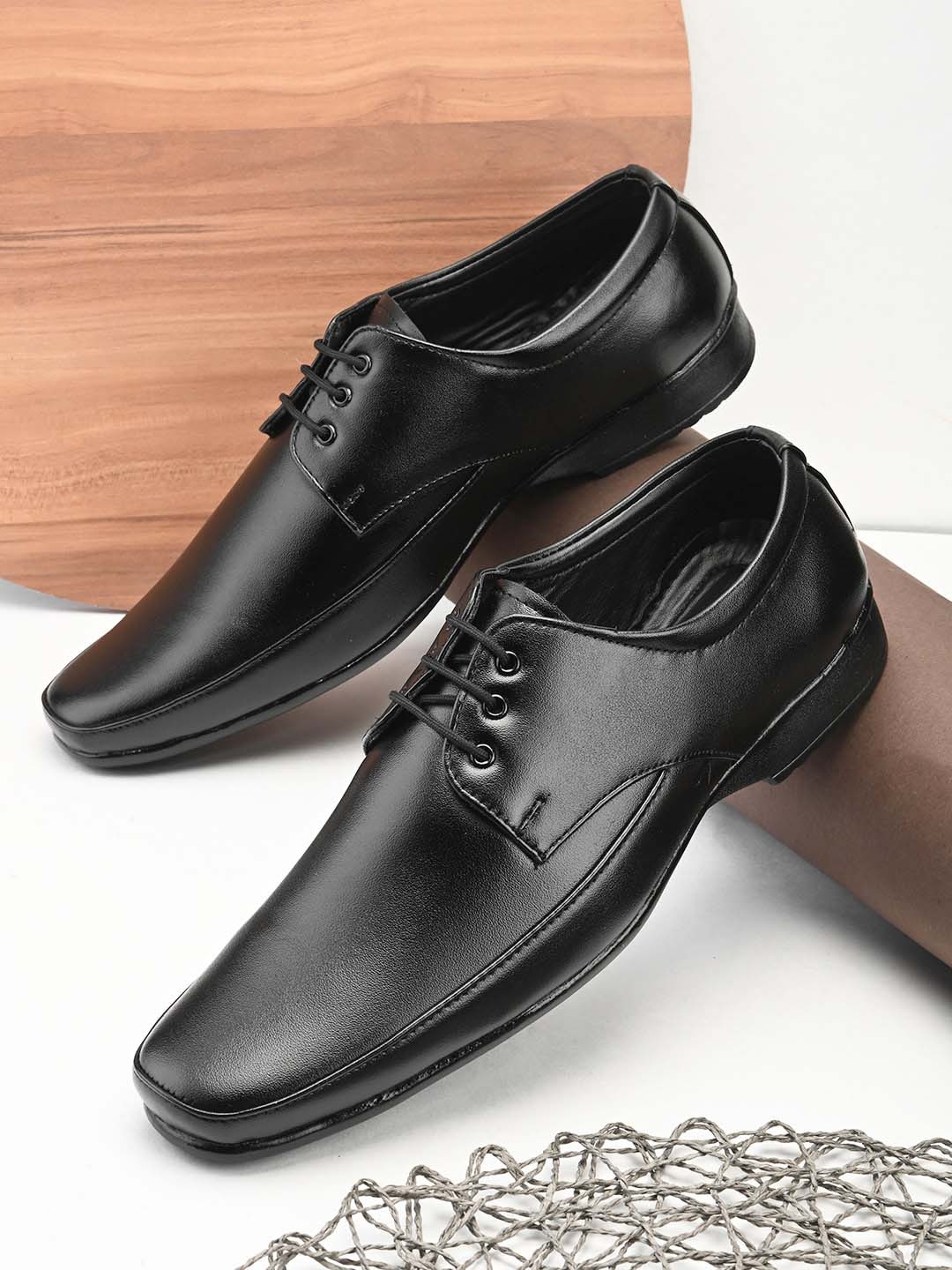 

IMCOLUS Men Formal Derbys, Black